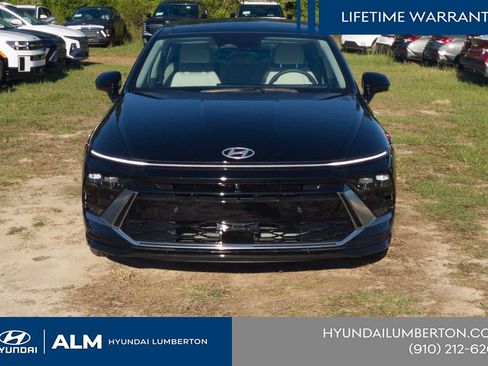 New 2026 Hyundai Sonata Limited FWD image 3
