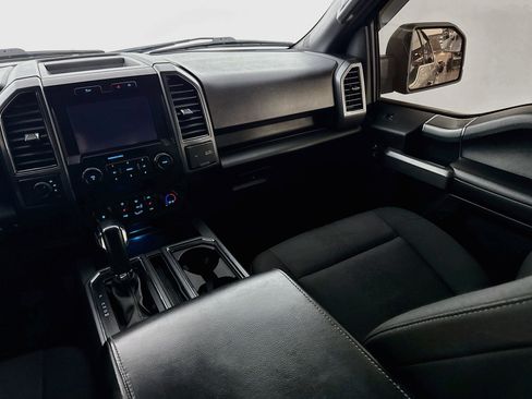 Used 2019 Ford F150 XLT w/ Equipment Group 302A Luxury AWD/4WD image 22