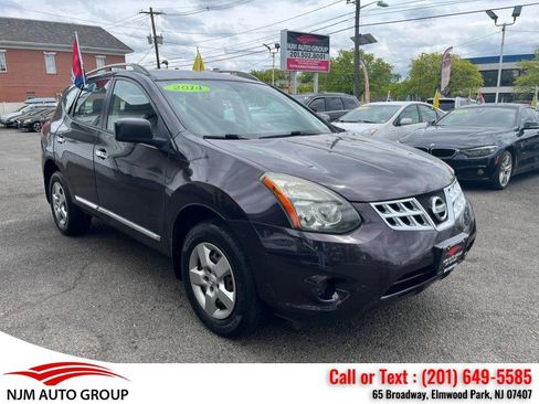 Used 2014 Nissan Rogue S w/ Convenience Package AWD/4WD image 1