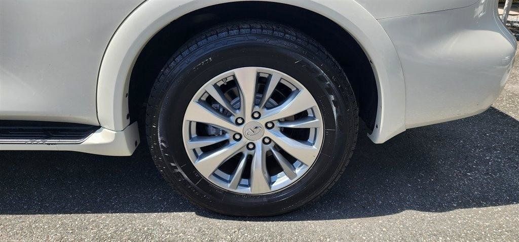 Used 2017 INFINITI QX80 2WD image 10