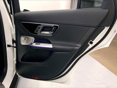 New 2026 Mercedes-Benz GLC 300 4MATIC image 13