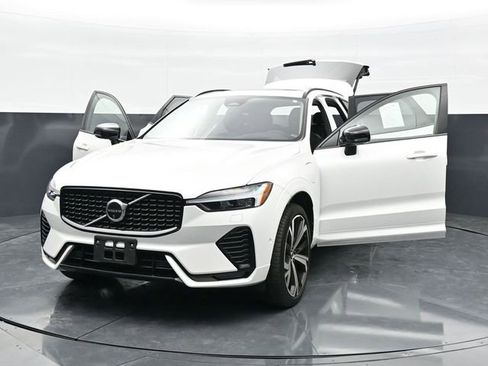 Used 2024 Volvo XC60 T8 Ultimate w/ Climate Package AWD/4WD image 43