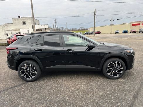 Used 2026 Chevrolet Trax RS FWD image 6