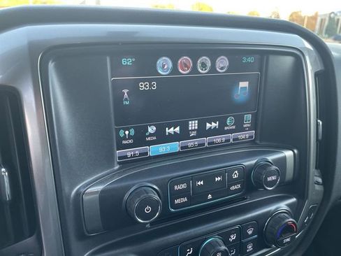 Used 2018 Chevrolet Silverado 1500 LT w/ All Star Edition image 19