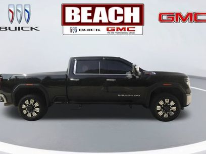 Used 2025 GMC Sierra 2500 SLT w/ SLT Premium Package