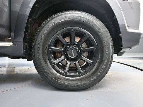 Used 2013 Toyota 4Runner SR5 w/ Convenience Pkg AWD/4WD image 14