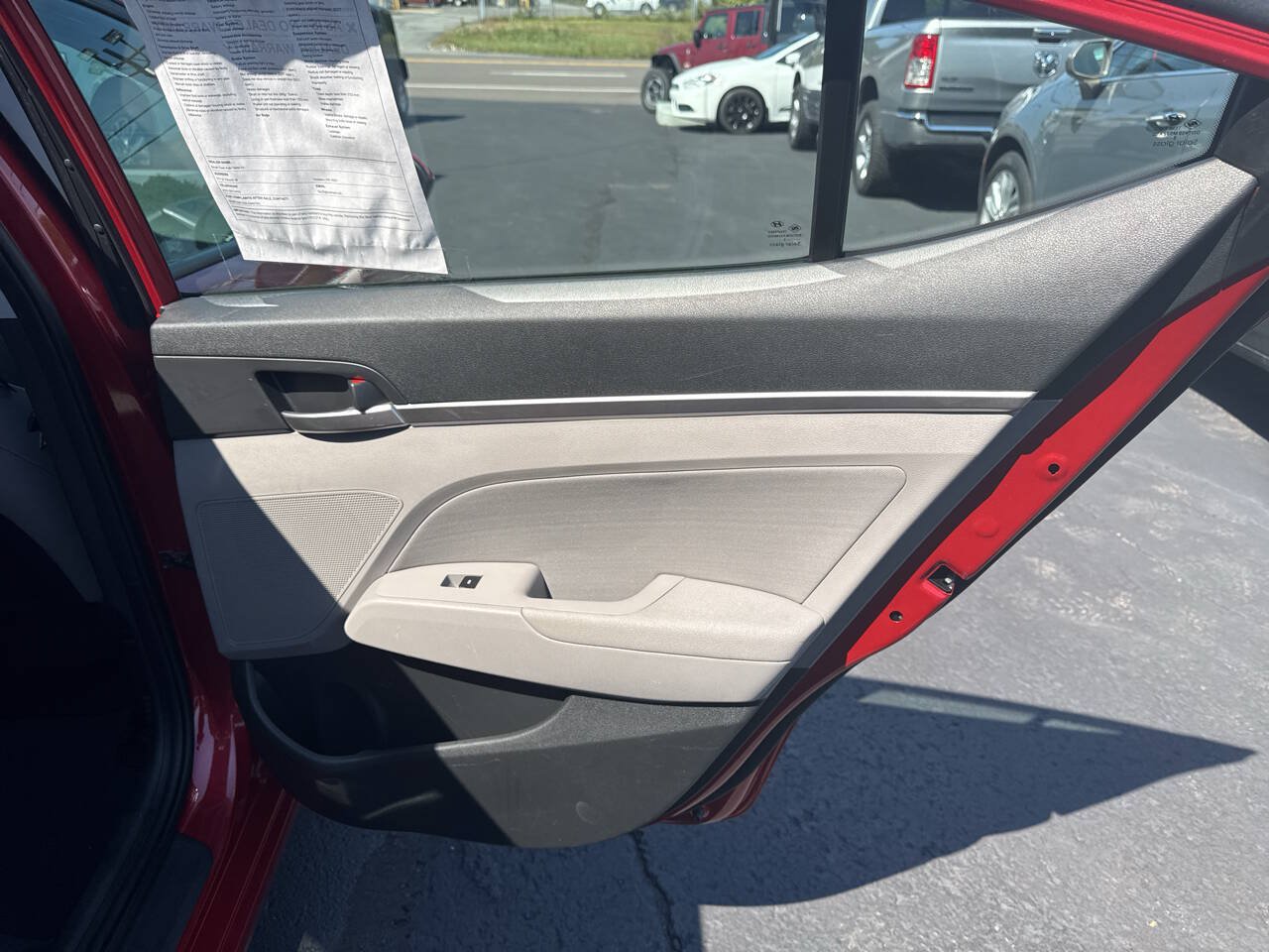 Used 2019 Hyundai Elantra SEL FWD image 21