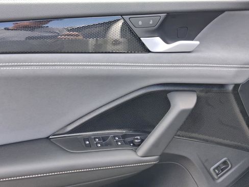 New 2026 Volkswagen Tiguan SE R-Line AWD/4WD image 17