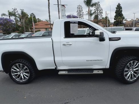 Used 2024 GMC Sierra 1500 Pro w/ Convenience Package image 8