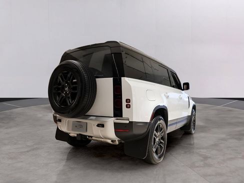 New 2025 Land Rover Defender 110 S image 5