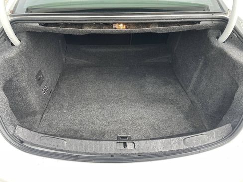 Used 2016 Chevrolet Impala LT w/ Convenience Package FWD image 8