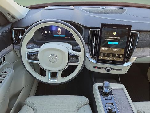 New 2026 Volvo XC90 B6 Ultra w/ Protection Package Premier AWD/4WD image 18