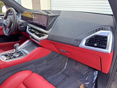 Used 2025 BMW XM AWD/4WD image 16