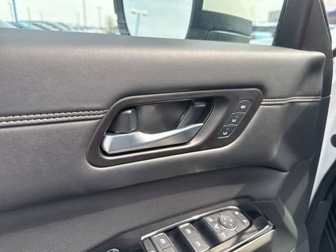 Used 2024 Nissan Pathfinder Platinum AWD/4WD image 27