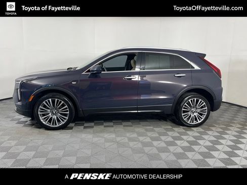 Used 2024 Cadillac XT4 Premium Luxury w/ Technology Package AWD/4WD image 4