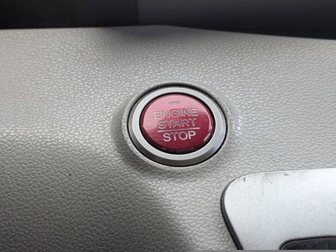 Used 2016 Honda Odyssey SE image 30