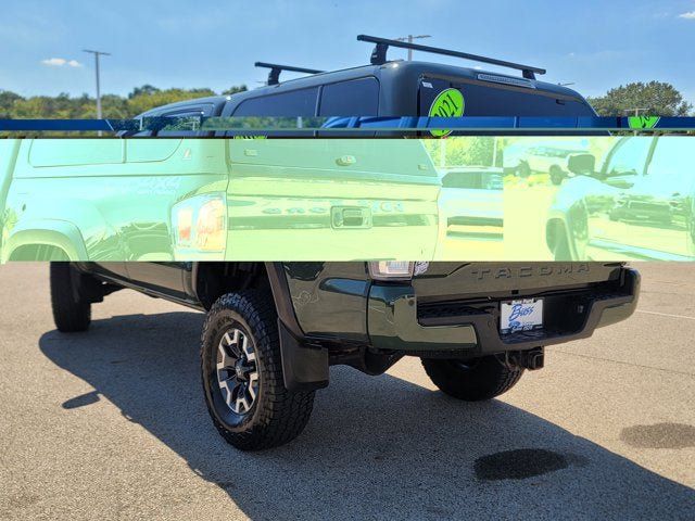 Used 2021 Toyota Tacoma TRD Off-Road w/ TRD Premium Off Road Package AWD/4WD image 13