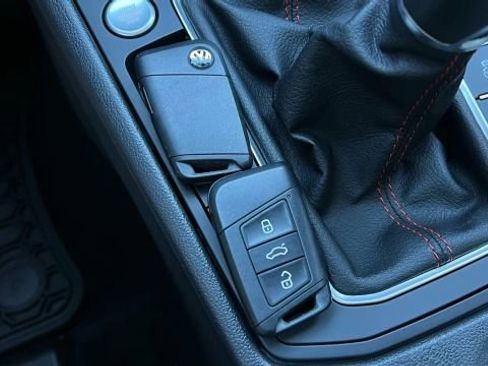 Used 2019 Volkswagen Jetta GLI Autobahn image 48