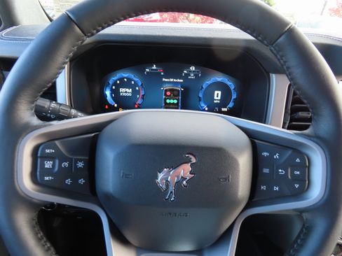 New 2025 Ford Bronco Outer Banks image 10