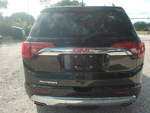 Used 2019 GMC Acadia Denali w/ Technology Package FWD image 7