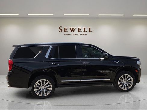 Used 2021 GMC Yukon Denali w/ Denali Ultimate Package AWD/4WD image 6