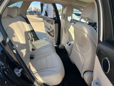 Used 2016 Mercedes-Benz GLC 300 4MATIC image 19
