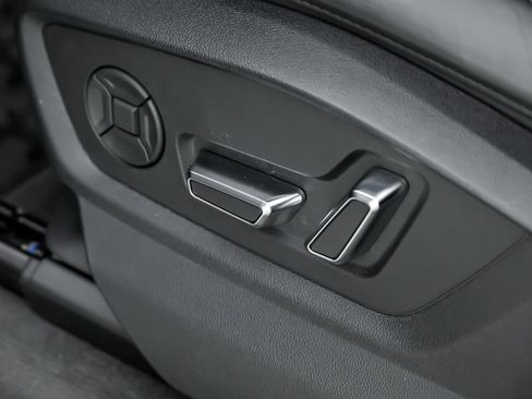 Used 2023 Audi RS Q8 image 26