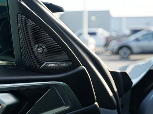 Used 2022 BMW M4 xDrive Competition image 14