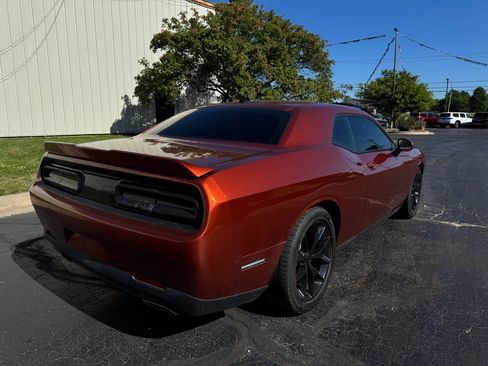 Used 2021 Dodge Challenger GT RWD image 2
