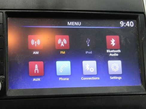 Used 2019 Nissan Frontier SV image 29