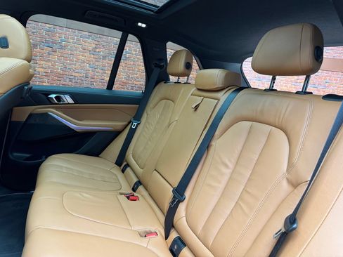 Used 2022 BMW X5 xDrive40i w/ Premium Package AWD/4WD image 27