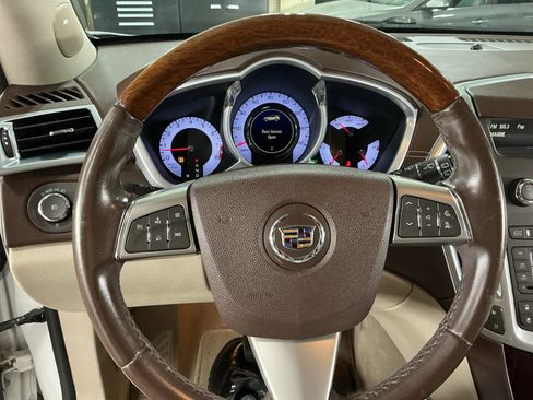 Used 2010 Cadillac SRX Premium image 8