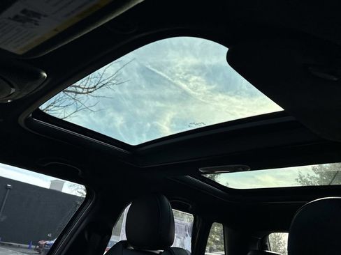 Used 2018 MINI Cooper S image 23