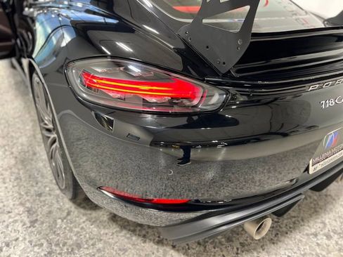 Used 2017 Porsche 718 Cayman S image 38