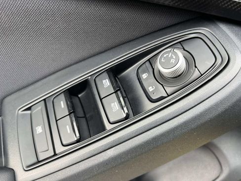 Used 2021 Subaru Crosstrek 2.0i Premium image 28