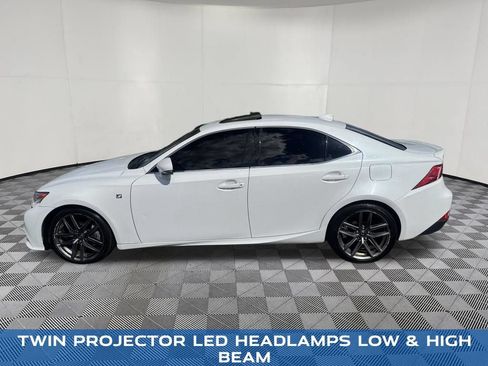 Used 2016 Lexus IS 300 AWD image 8
