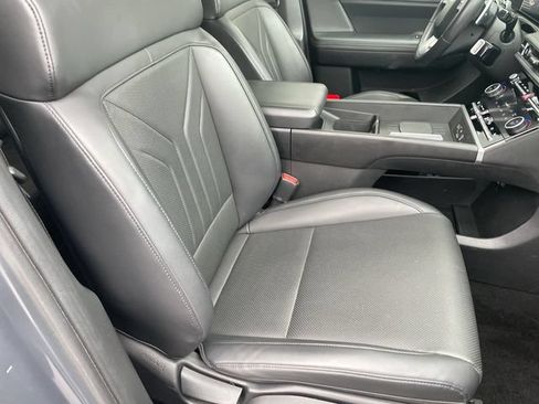 Used 2025 Hyundai Santa Fe SEL AWD/4WD image 24