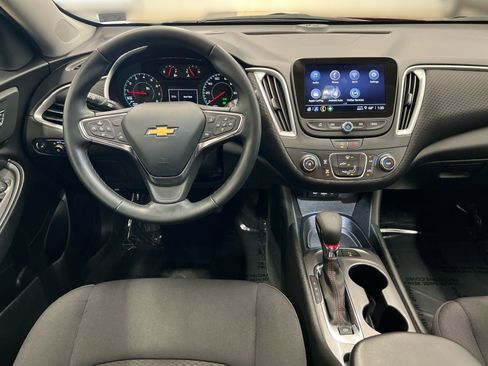 Used 2024 Chevrolet Malibu RS image 23