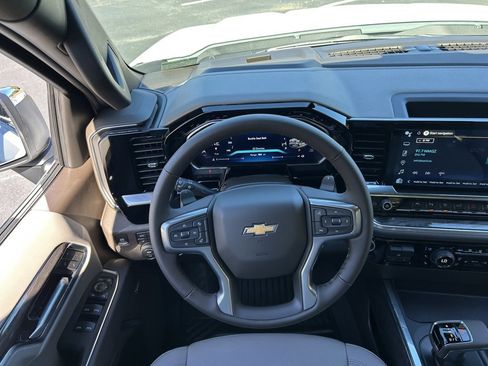 New 2026 Chevrolet Silverado 1500 LTZ w/ Z71 Off-Road Package image 29