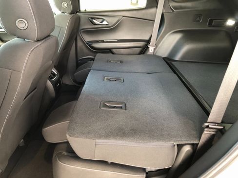 Certified 2025 Chevrolet Blazer LT w/ Convenience Package image 11