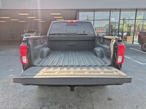 Used 2018 Chevrolet Silverado 1500 High Country AWD/4WD image 7