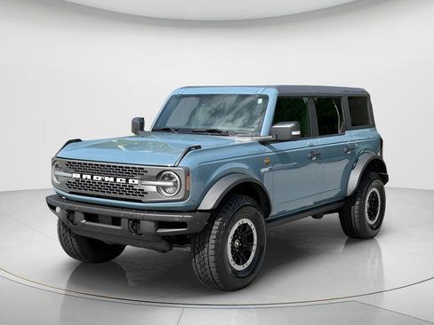 Used 2022 Ford Bronco Badlands w/ Sasquatch Package AWD/4WD image 1