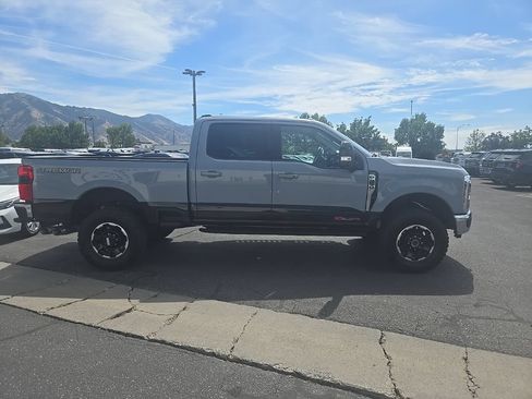 Used 2025 Ford F350 Lariat w/ Tremor Off-Road Package AWD/4WD image 4