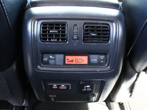 Used 2020 Nissan Pathfinder SL AWD/4WD image 22