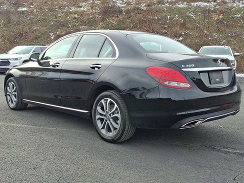 Used 2018 Mercedes-Benz C 300 4MATIC Sedan image 4