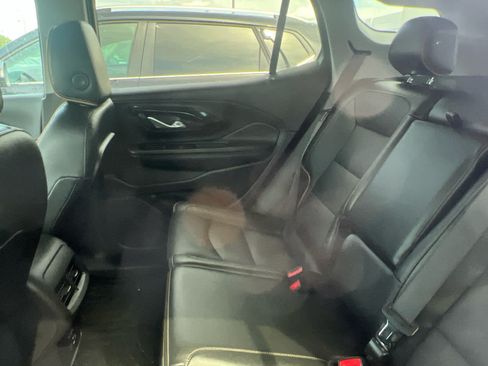 Used 2023 GMC Terrain AT4 w/ Infotainment Package II AWD/4WD image 5