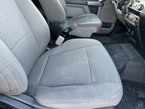 Used 2019 Ford F550 XLT image 14