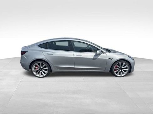 Used 2018 Tesla Model 3 Performance AWD/4WD image 2