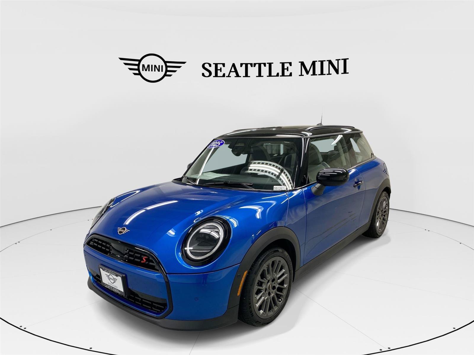 Used 2025 MINI Cooper S FWD image 1