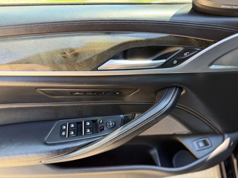 Used 2019 BMW M550i xDrive w/ Dynamic Handling Package AWD/4WD image 17